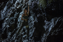 Loading Tomb Raider 2018 Pics 2 -  תמונה מספר 2 מהסרט טומב ריידר ...