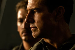 Loading Top Gun Maverick Pics 4 -    4   :  ...