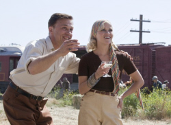 Loading Water For Elephants Pics 2 -    2    ...