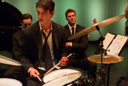 Loading Whiplash Pics 5 -    5   ...