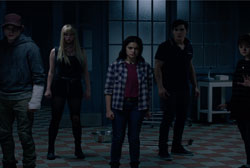 Loading X Men The New Mutants Pics 2 -    2    ...