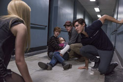 Loading X Men The New Mutants Pics 3 -    3    ...