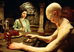 Loading Pan's Labyrinth Pics 4 -    4     ...