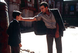 The Devil's Backbone Pics 4 -  ����� ���� 4 ����� ����� �� �� ��� (2001) ...