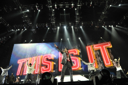 Loading Michael Jackson THIS IS IT Pics 1 -  ����� ���� 1 ����� ����� �'���� � THIS IS IT ...