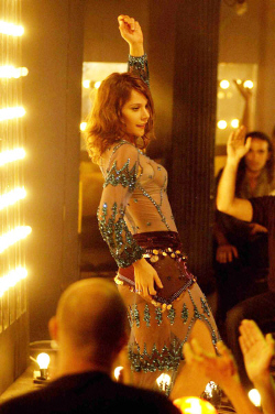 Loading To Dance Pics 4 -  תמונה מספר 4 מהסרט לרקוד (2005) ...