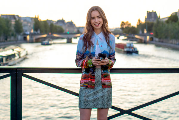 Loading Emily in Paris Pics 1 -  ����� ���� 1 ������ ����� ����� ...