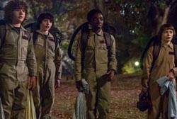 Loading Stranger Things 3 Pics 3 -  ����� ���� 3 ������ ����� ������ 3 ...