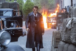 Loading The Man in the High Castle Pics 3 -  ����� ���� 3 ������ ���� ������ ���� ...