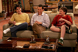 Loading Two and a Half Men Pics 1 -  ����� ���� 1 ������ ��� ����� ���� ...